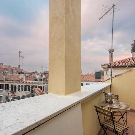 Bright Apartment On Venetian Roofs R&R Eksteriør bilde