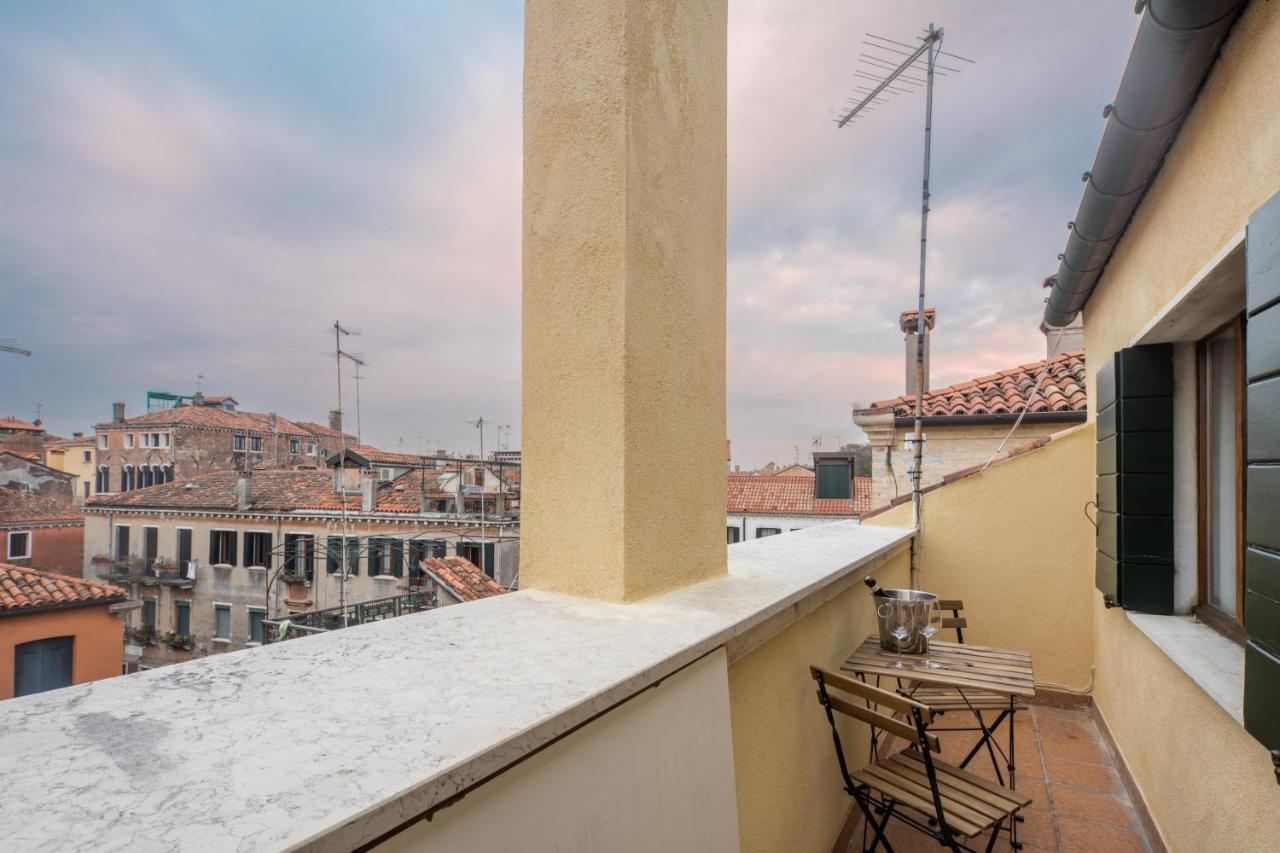 Bright Apartment On Venetian Roofs R&R Eksteriør bilde